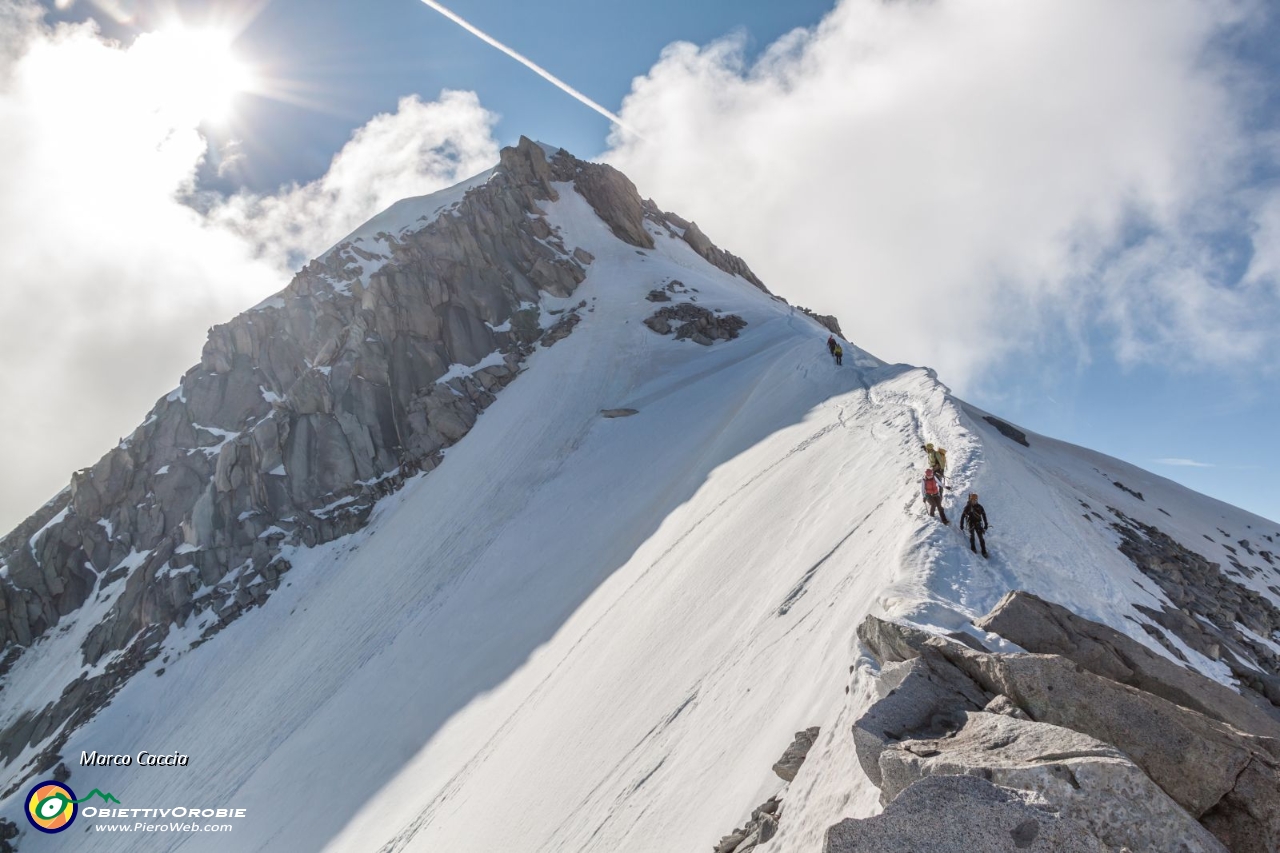 29_primo tratto tra neve e rocce.JPG